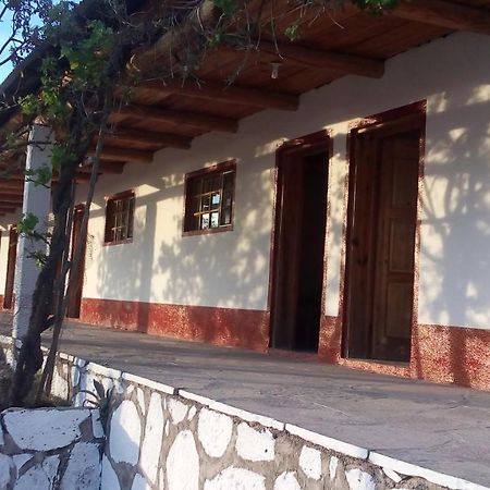 Hotel Entronque Barrancas San Alonso Exterior photo