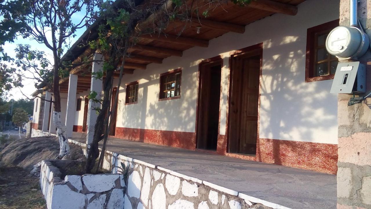 Hotel Entronque Barrancas San Alonso Exterior photo
